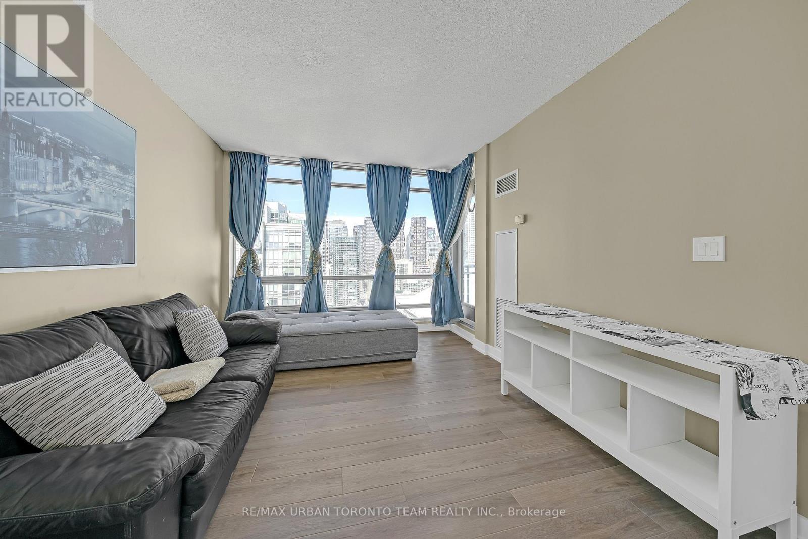 2909 - 5 Mariner Terrace, Toronto, Ontario  M5V 3V6 - Photo 8 - C12839986