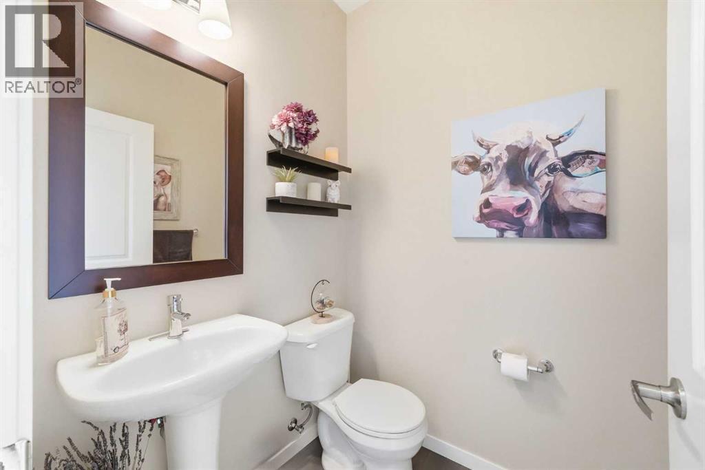 125 Fireside Cove, Cochrane, Alberta  T4C 0X4 - Photo 11 - A2288800