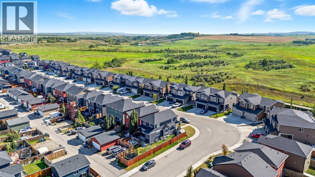 125 Fireside Cove, Cochrane, Alberta  T4C 0X4 - Photo 30 - A2288800