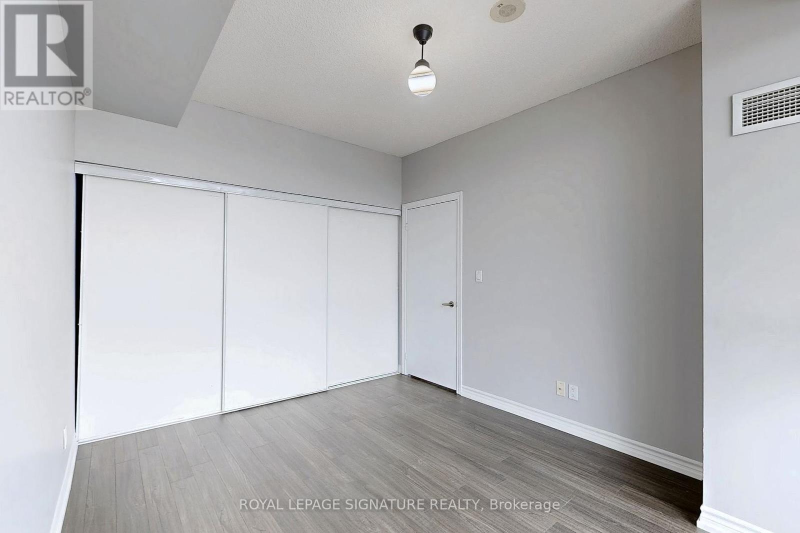 1805 - 1328 Birchmount Road, Toronto, Ontario  M1R 0B6 - Photo 35 - E12839884