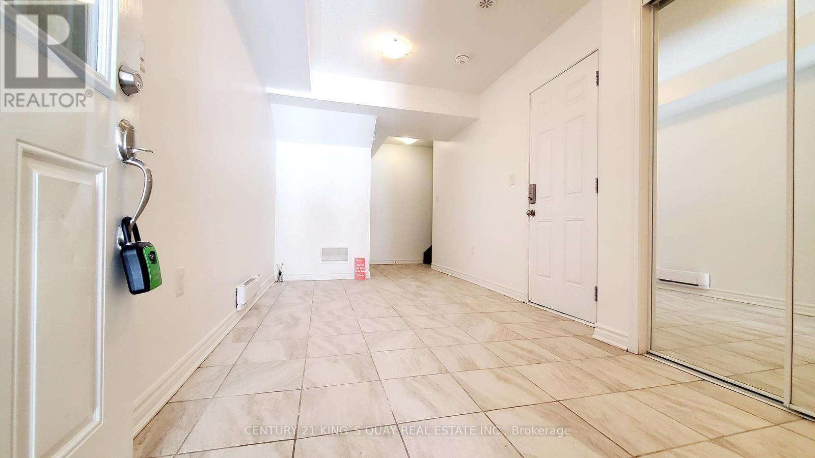 2411 Fall Harvest Crescent, Pickering, Ontario  L1X 0G1 - Photo 2 - E12839962