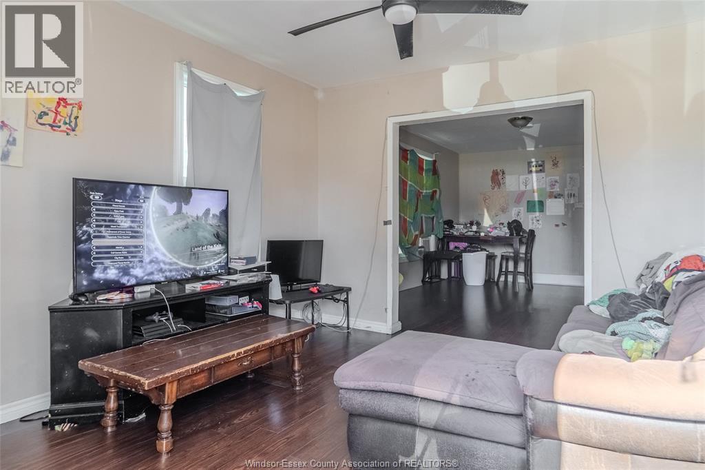 948 Tecumseh Boulevard West, Windsor, Ontario  N8X 1H6 - Photo 3 - 26004421