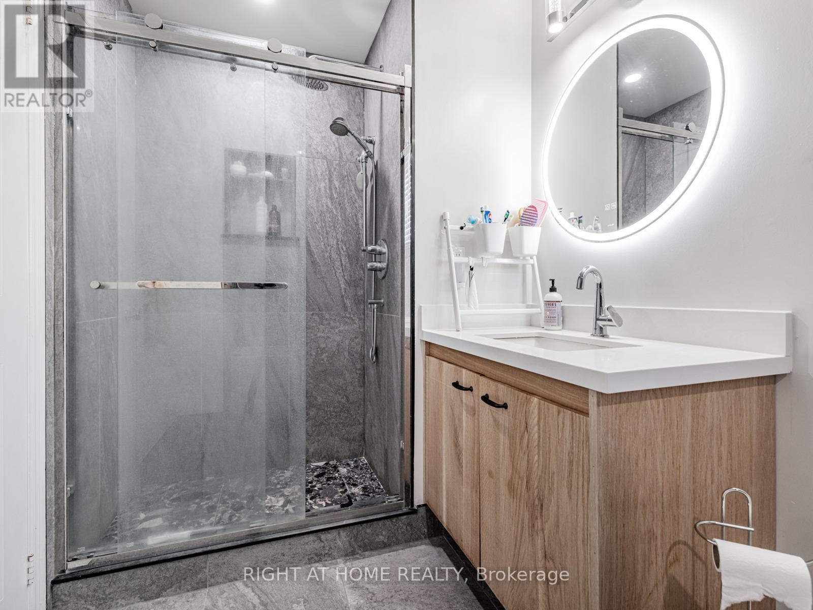 51 Moorcrest Drive, Aurora, Ontario  L4G 6C6 - Photo 25 - N12839796