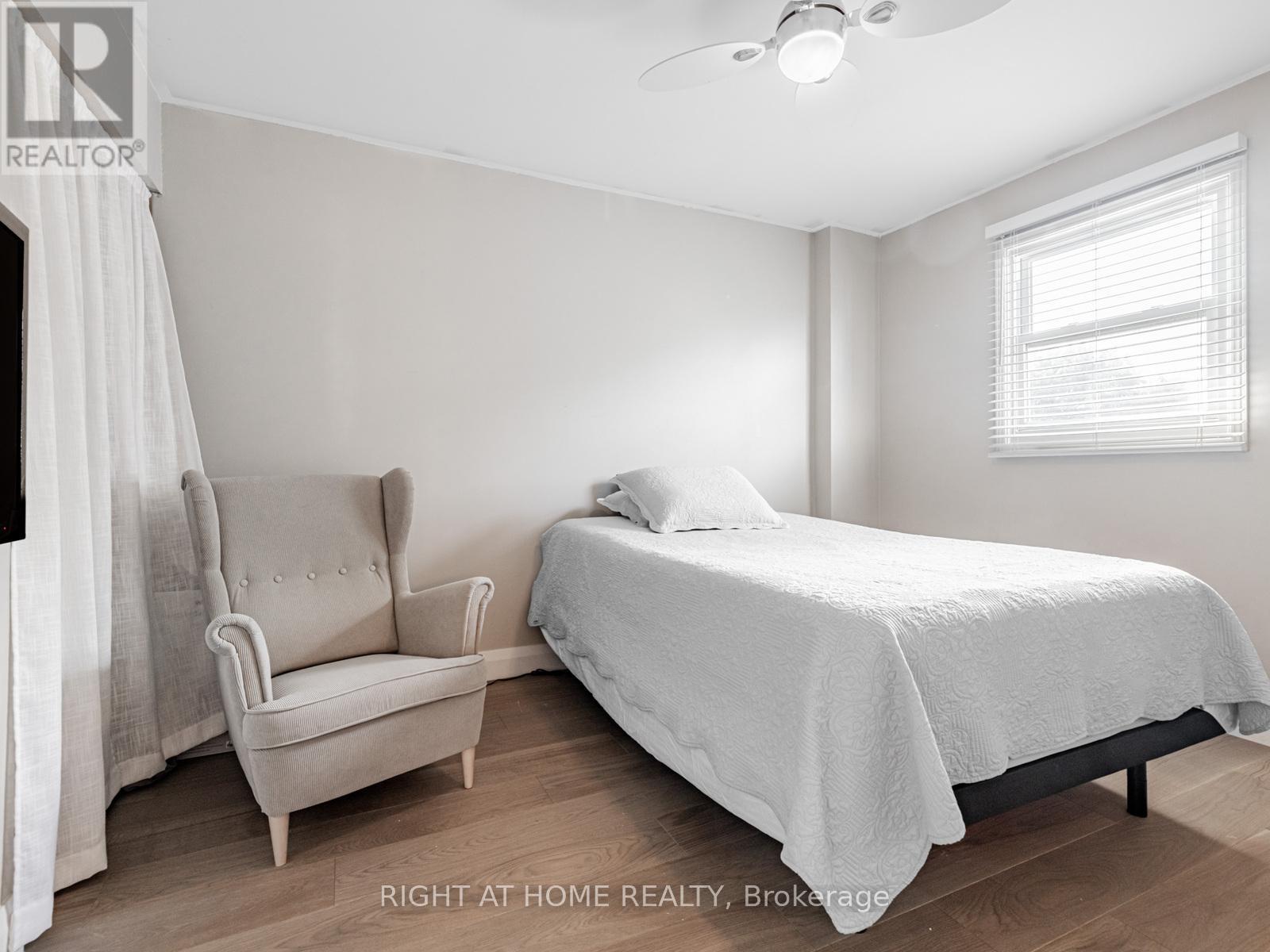 51 Moorcrest Drive, Aurora, Ontario  L4G 6C6 - Photo 26 - N12839796