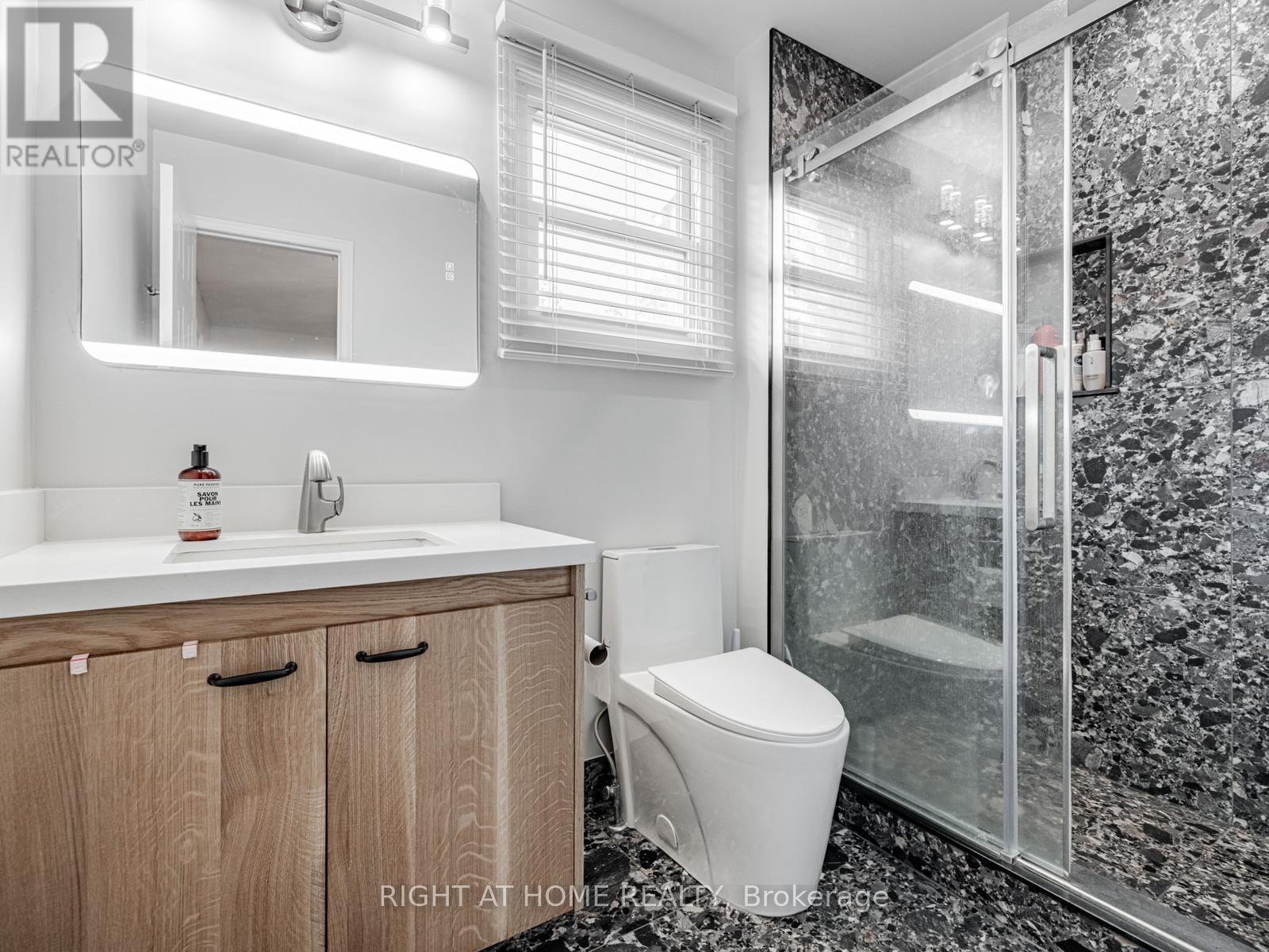 51 Moorcrest Drive, Aurora, Ontario  L4G 6C6 - Photo 27 - N12839796