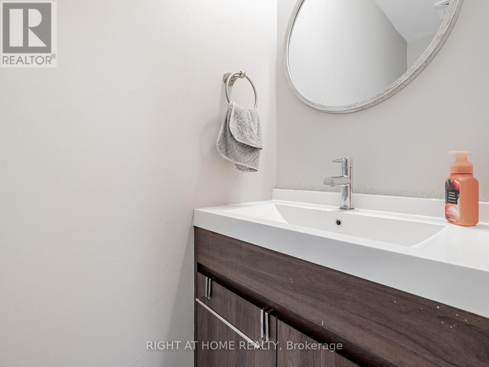 51 Moorcrest Drive, Aurora, Ontario  L4G 6C6 - Photo 29 - N12839796