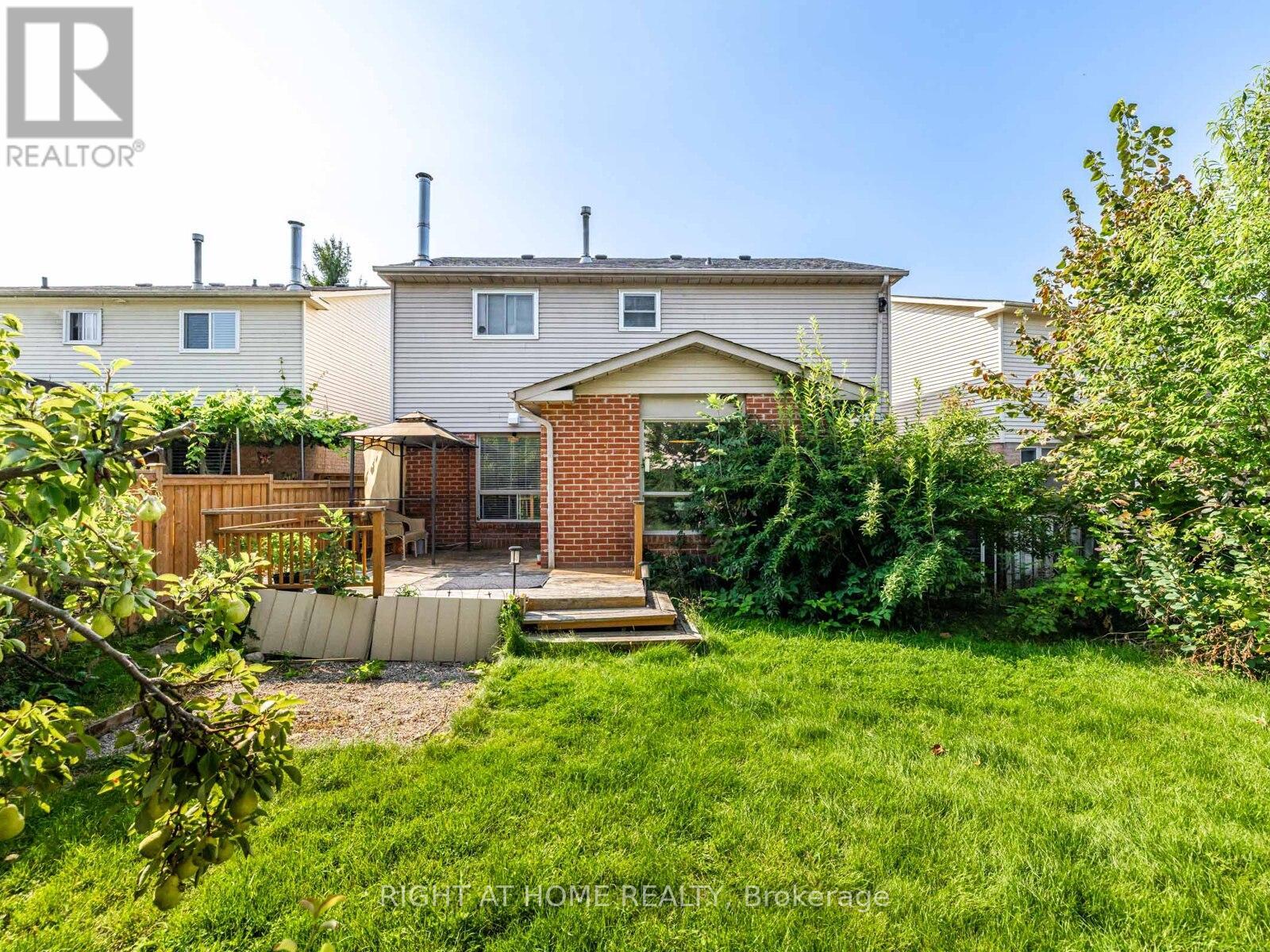 51 Moorcrest Drive, Aurora, Ontario  L4G 6C6 - Photo 38 - N12839796