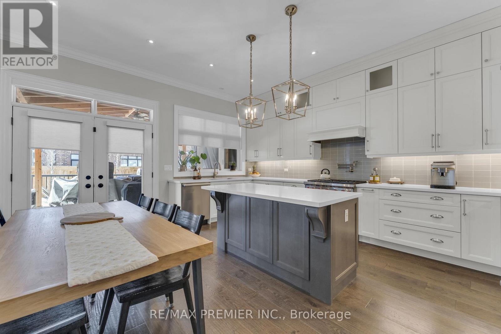 14 King Boulevard, King, Ontario  L7B 0P4 - Photo 13 - N12839816