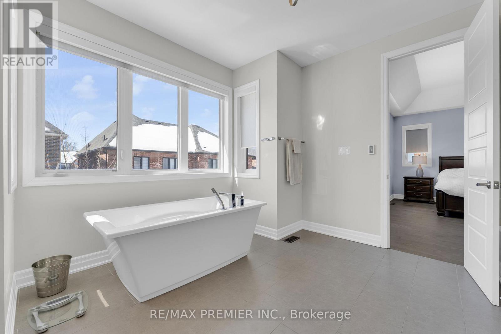 14 King Boulevard, King, Ontario  L7B 0P4 - Photo 34 - N12839816