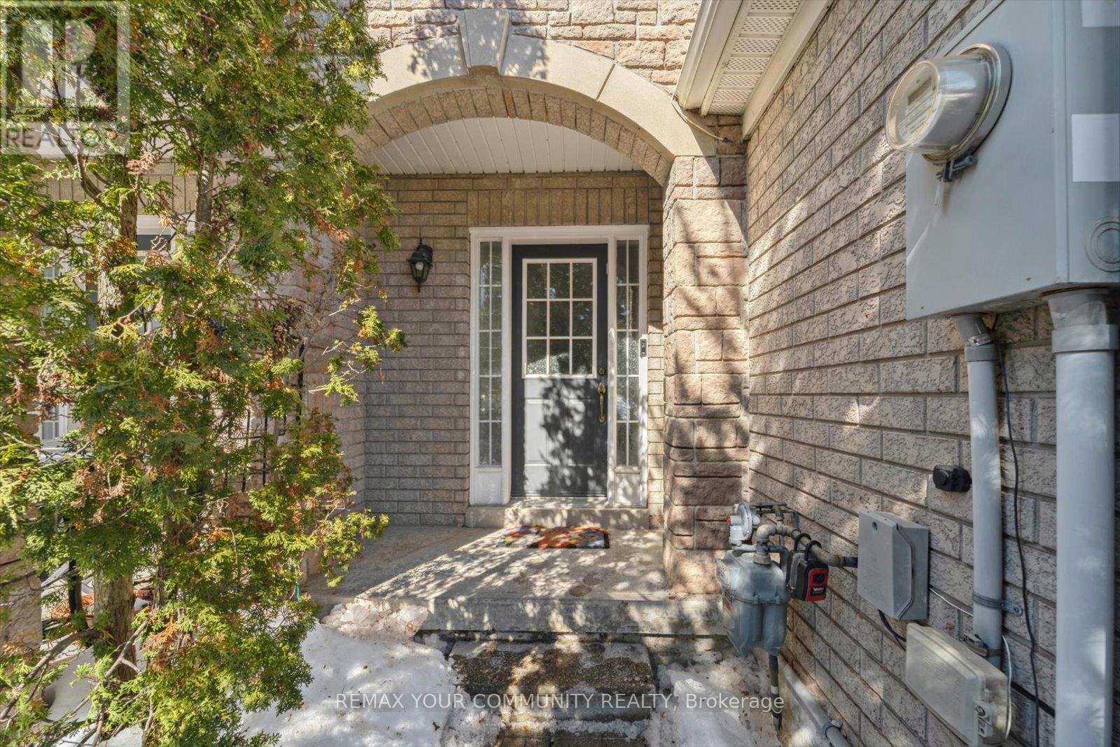 52 Novella Road, Vaughan, Ontario L4K 5J9 - Photo 4 - N12839860