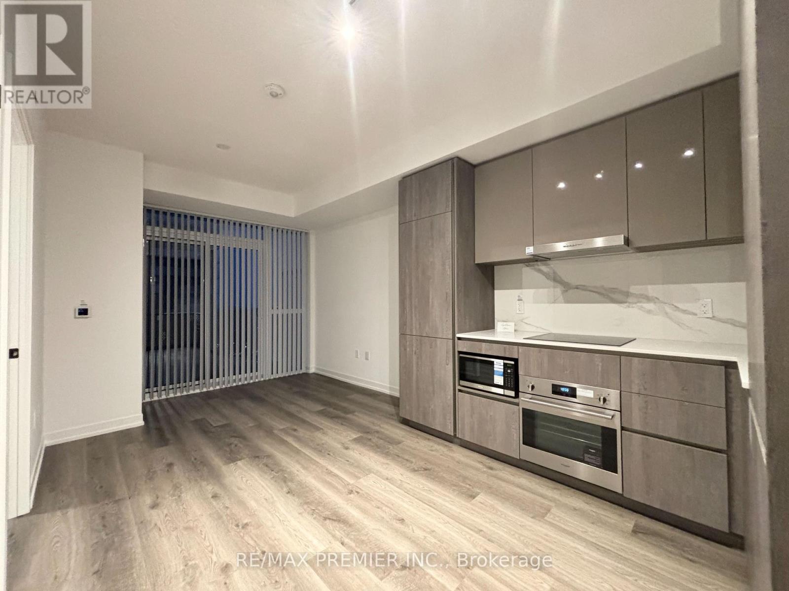 5815 - 8 Interchange Way, Vaughan (Vaughan Corporate Centre), Ontario  L4K 0R2 - Photo 7 - N12839970