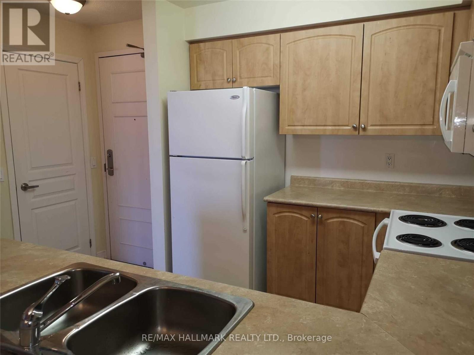 1210 - 310 Red Maple Road, Richmond Hill, Ontario  L4C 0T7 - Photo 4 - N12840004