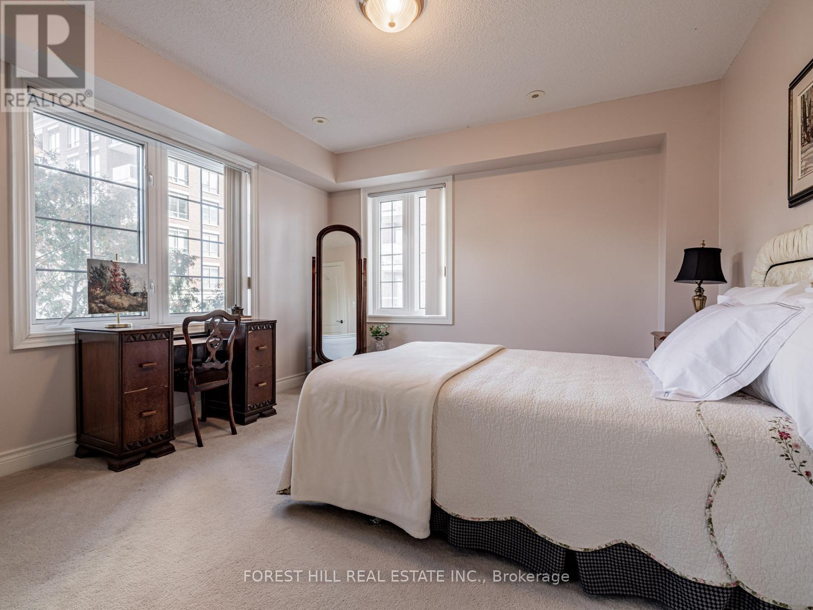 Th-A - 2 Clairtrell Road, Toronto, Ontario  M2N 7H5 - Photo 29 - C12752856