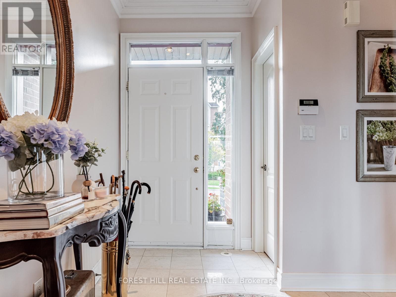 Th-A - 2 Clairtrell Road, Toronto, Ontario  M2N 7H5 - Photo 7 - C12752856