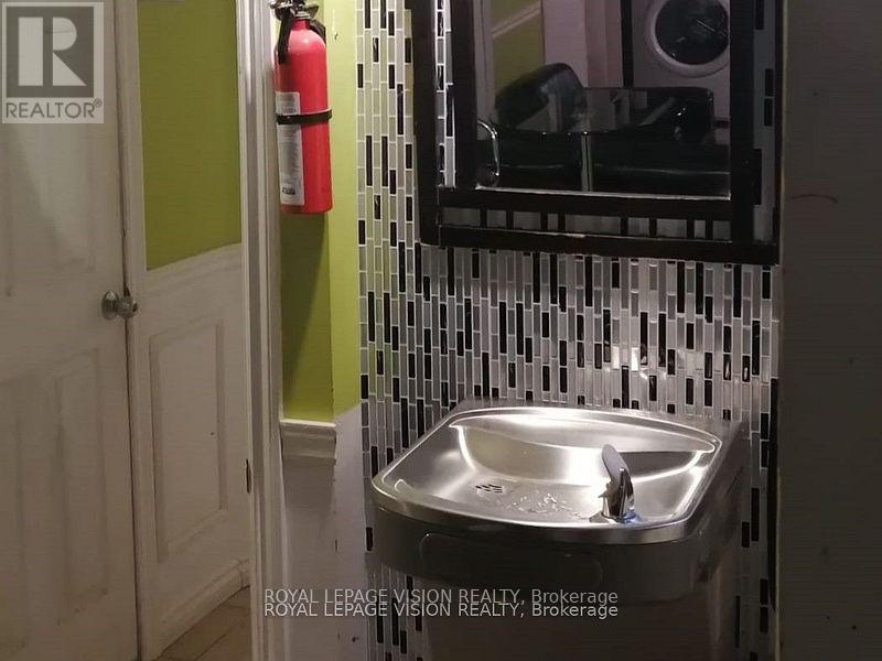 52 Ellendale Drive, Toronto, Ontario  M1P 1N5 - Photo 25 - E12828738