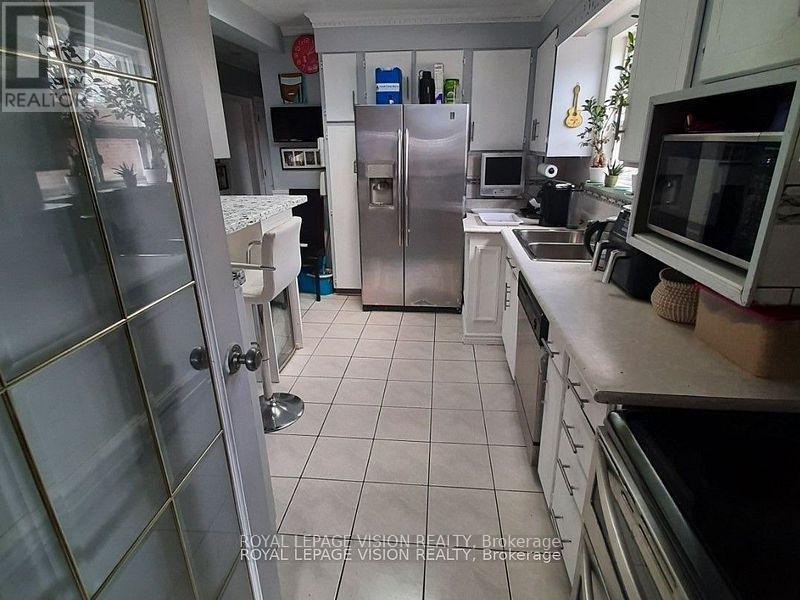 52 Ellendale Drive, Toronto, Ontario  M1P 1N5 - Photo 5 - E12828738