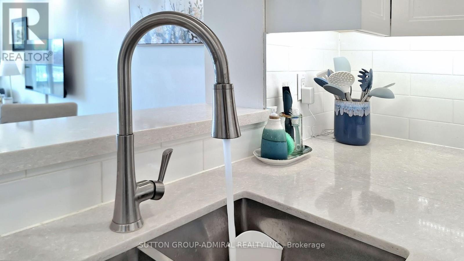 407 - 1 Emerald Lane, Vaughan, Ontario L4J 8N2 - Photo 17 - N12839982