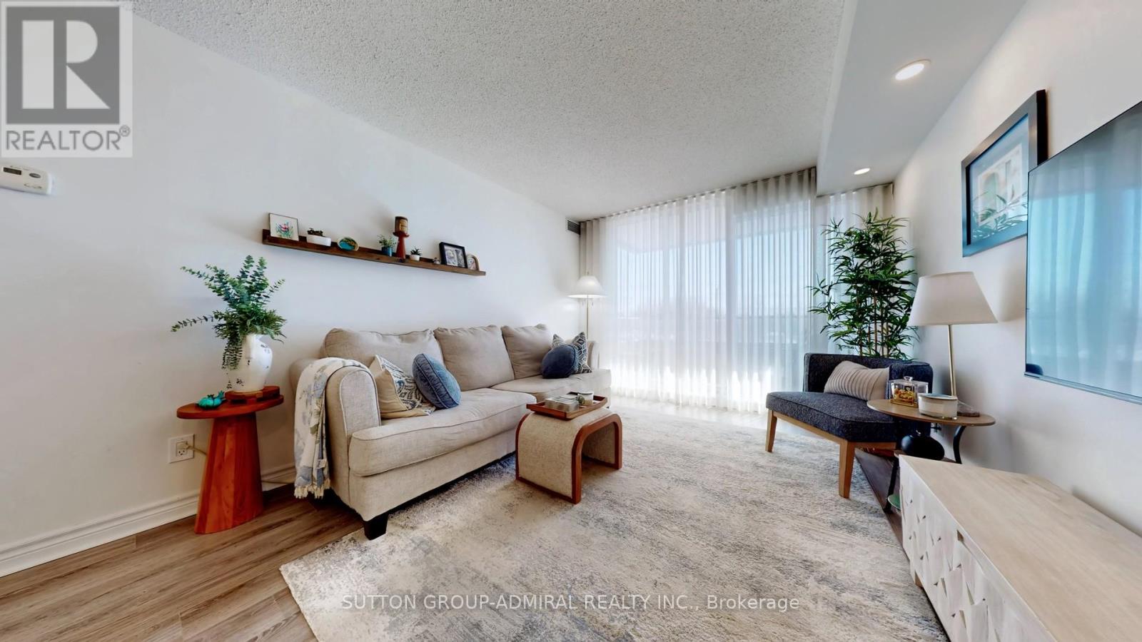 407 - 1 Emerald Lane, Vaughan, Ontario L4J 8N2 - Photo 4 - N12839982