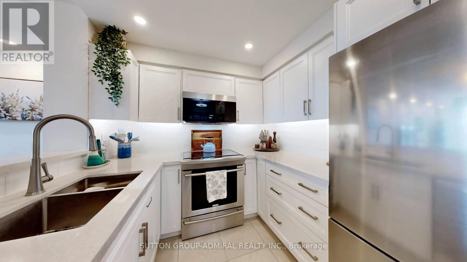 407 - 1 Emerald Lane, Vaughan, Ontario L4J 8N2 - Photo 12 - N12839982