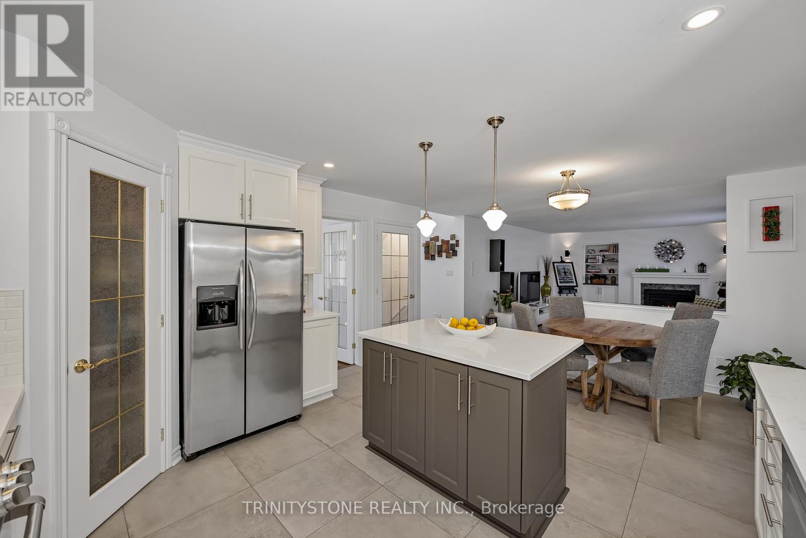 42 Heritage Grove Crescent, Ottawa, Ontario  K2S 1R2 - Photo 13 - X12839684