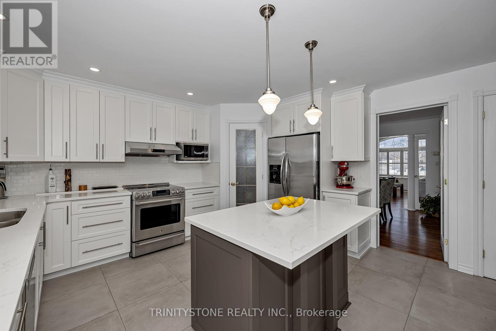 42 Heritage Grove Crescent, Ottawa, Ontario  K2S 1R2 - Photo 11 - X12839684