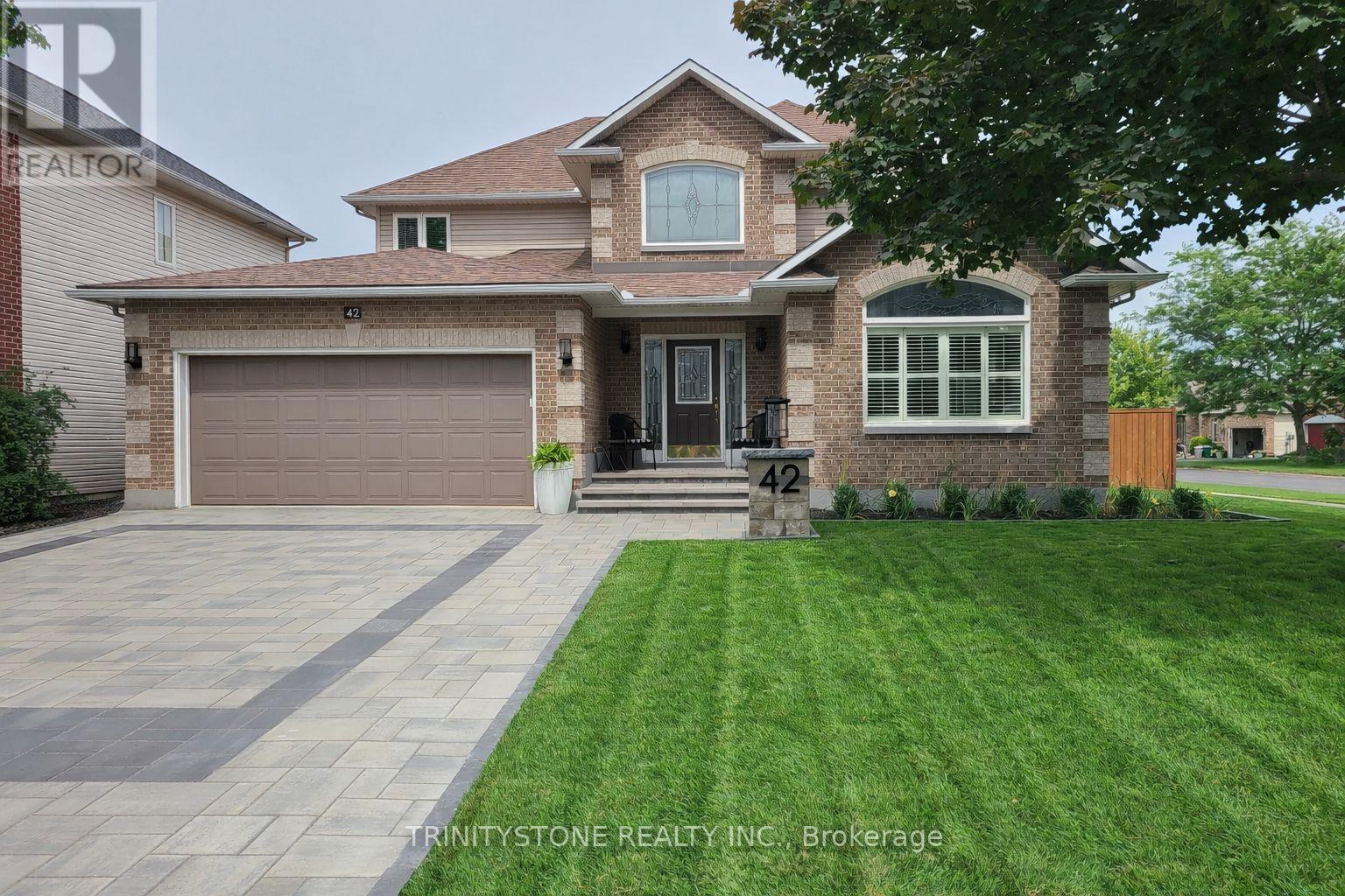 42 Heritage Grove Crescent, Ottawa, Ontario  K2S 1R2 - Photo 2 - X12839684