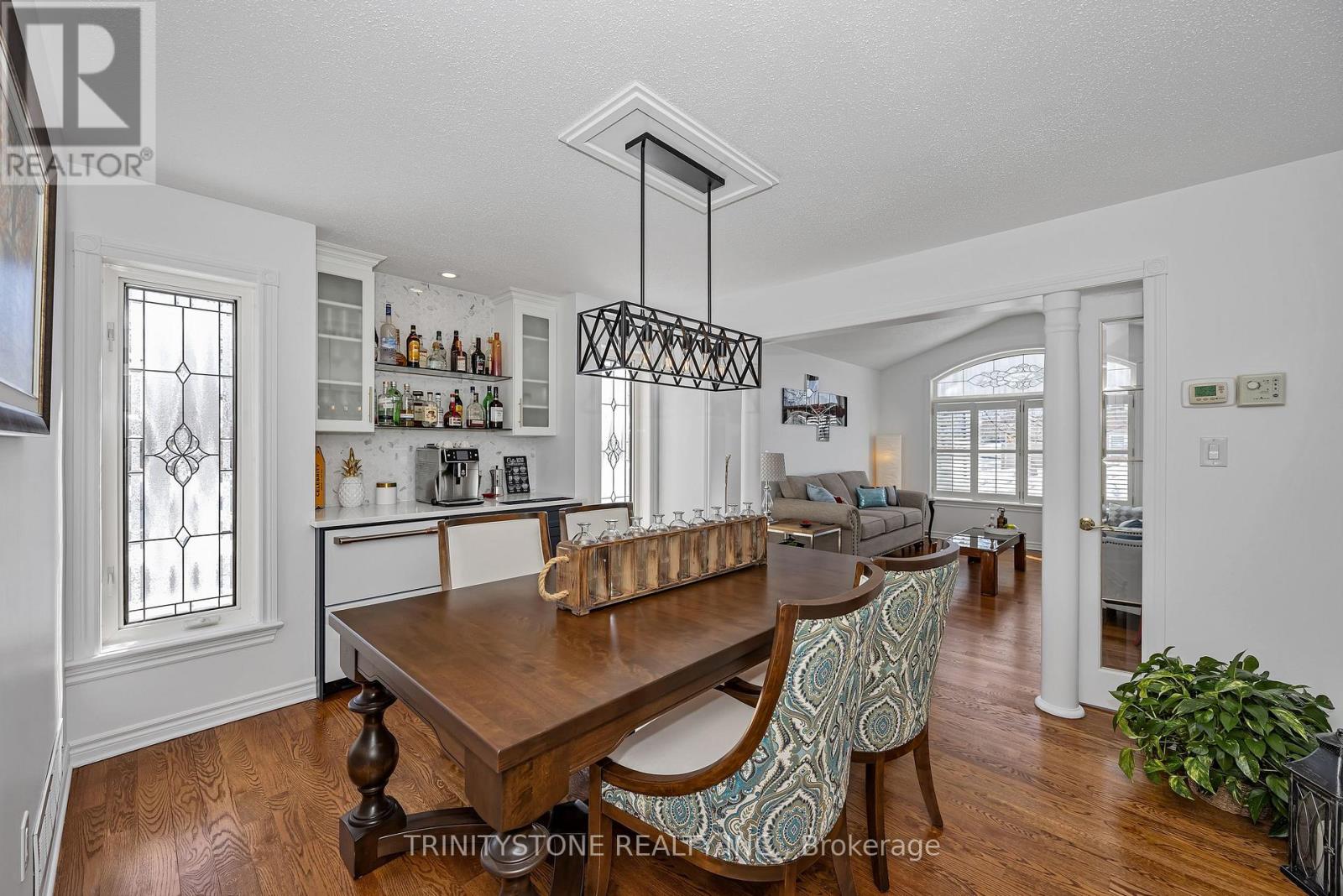 42 Heritage Grove Crescent, Ottawa, Ontario  K2S 1R2 - Photo 8 - X12839684