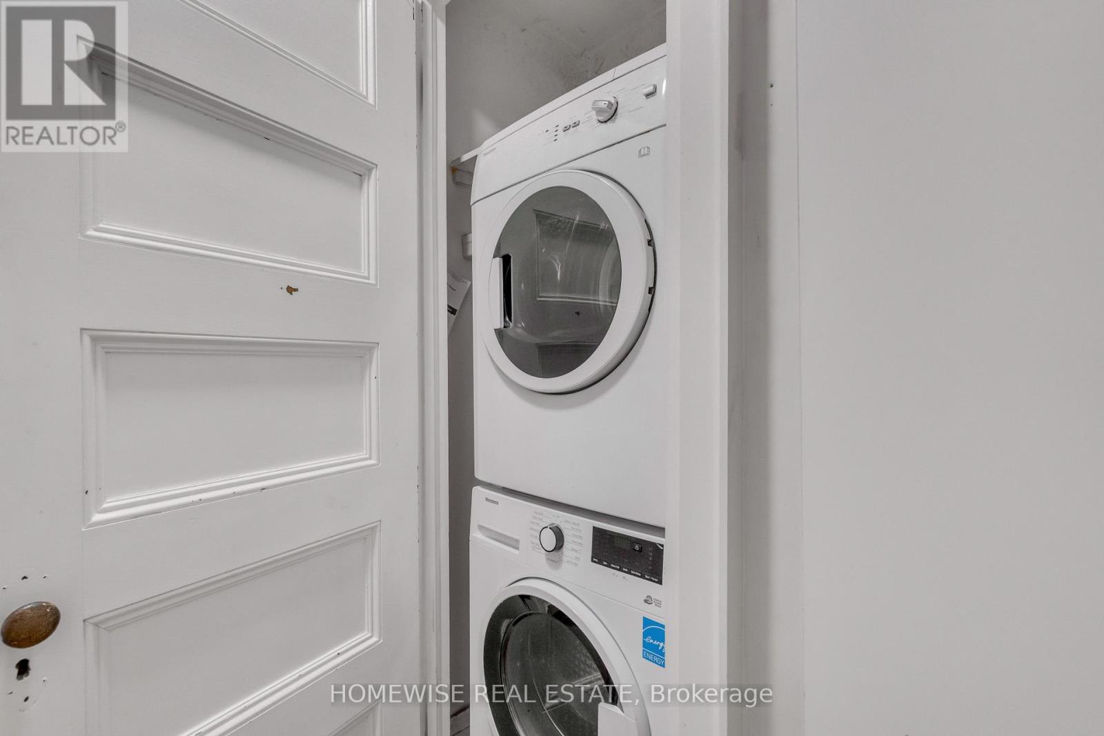 B (Main Floor) - 77 Beaty Avenue, Toronto, Ontario  M6K 3B3 - Photo 13 - W12839706