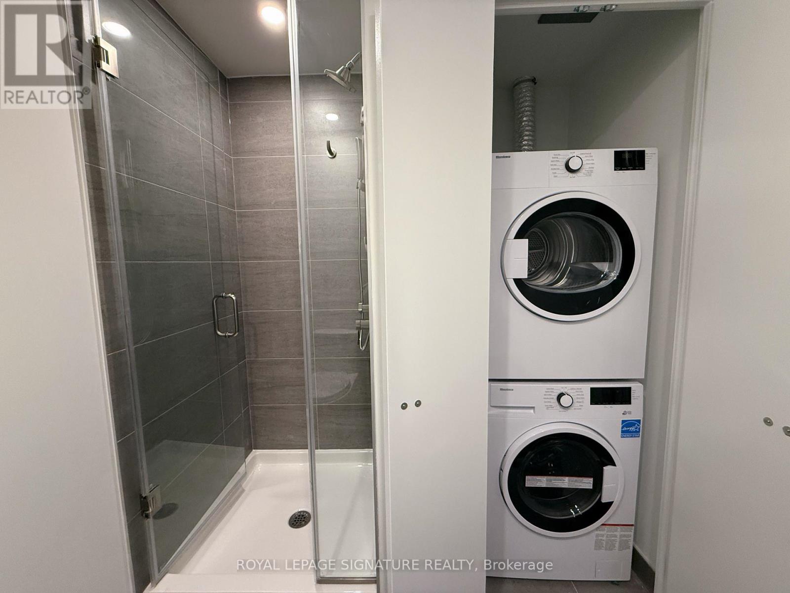 1410 - 1 Fairview Road, Mississauga, Ontario  L6A 4C6 - Photo 3 - W12839718