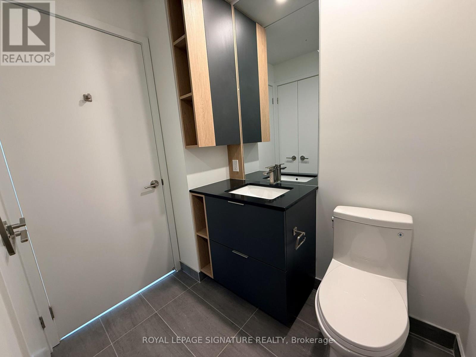 1410 - 1 Fairview Road, Mississauga, Ontario  L6A 4C6 - Photo 4 - W12839718