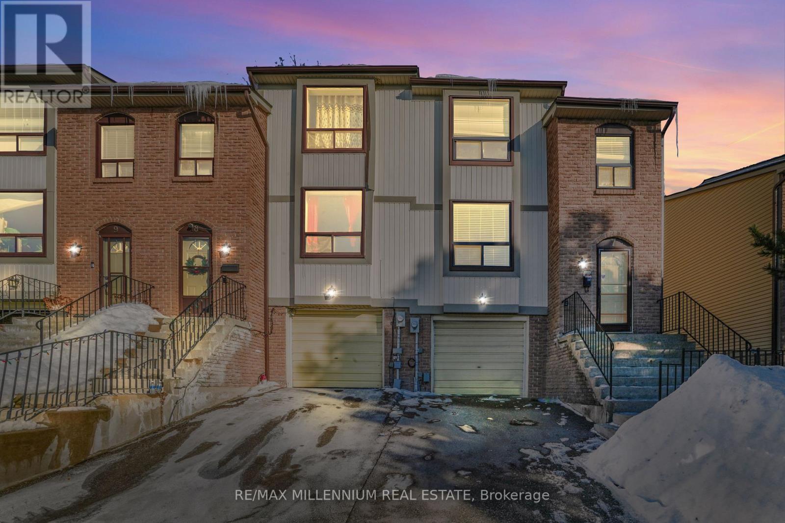7 MCMULLEN CRESCENT, Brampton, Ontario