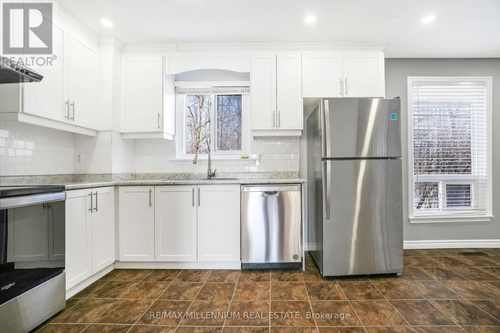 7 Mcmullen Crescent, Brampton, Ontario  L6S 3M2 - Photo 10 - W12839728