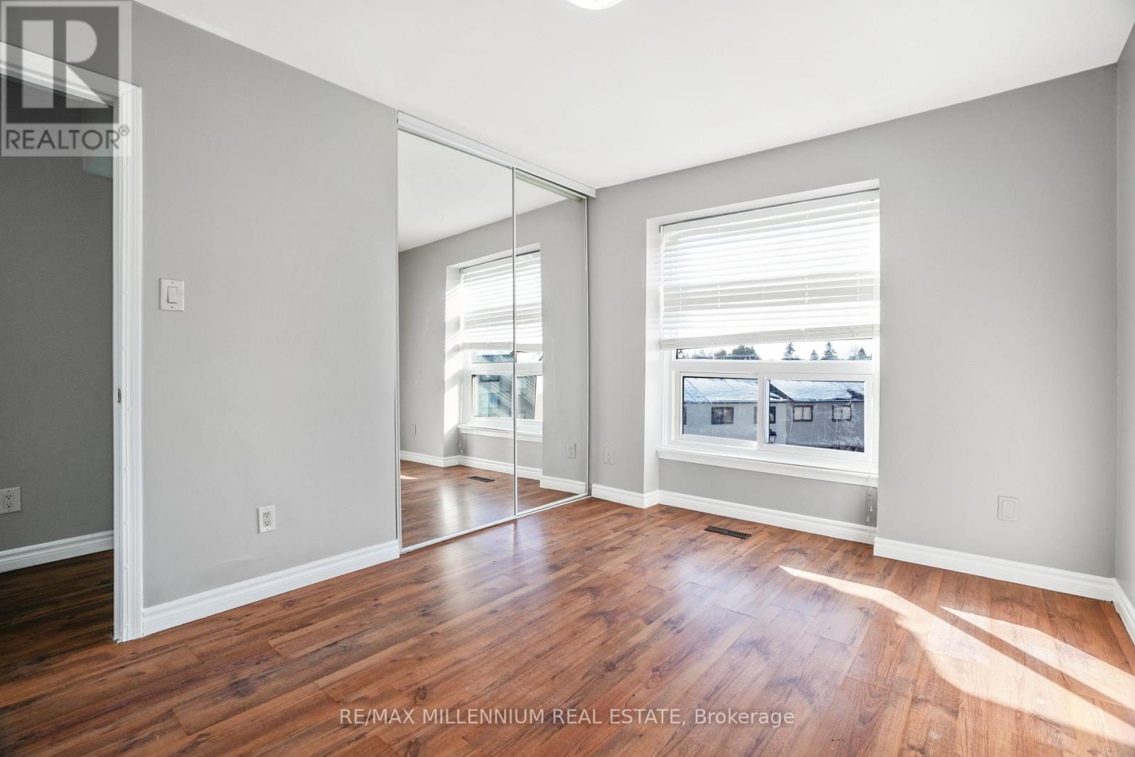 7 Mcmullen Crescent, Brampton, Ontario  L6S 3M2 - Photo 12 - W12839728