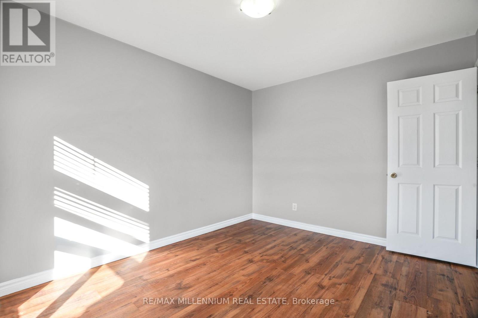 7 Mcmullen Crescent, Brampton, Ontario  L6S 3M2 - Photo 13 - W12839728