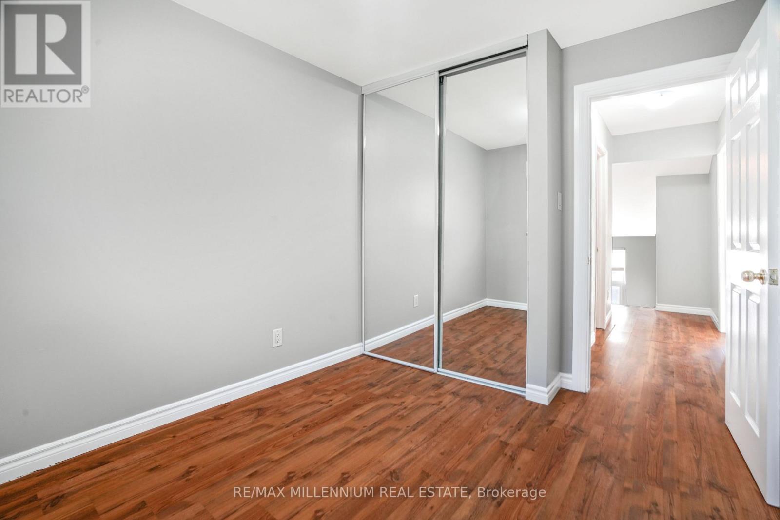 7 Mcmullen Crescent, Brampton, Ontario  L6S 3M2 - Photo 17 - W12839728