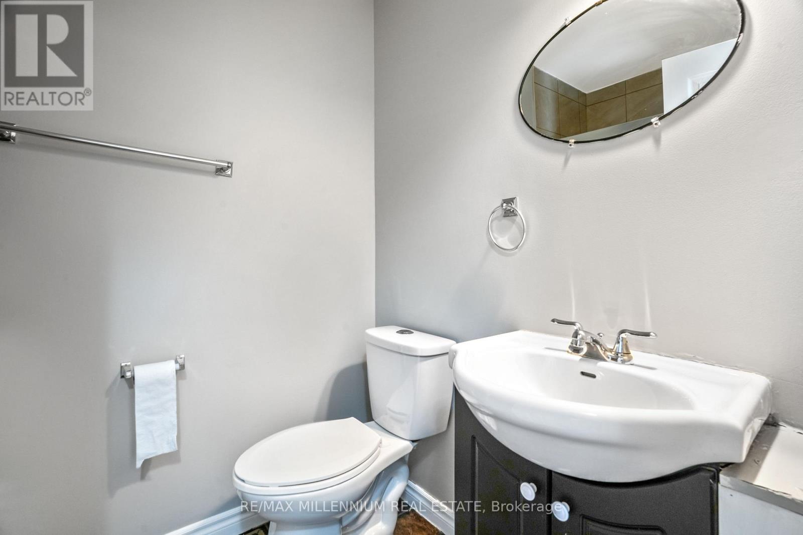 7 Mcmullen Crescent, Brampton, Ontario  L6S 3M2 - Photo 19 - W12839728