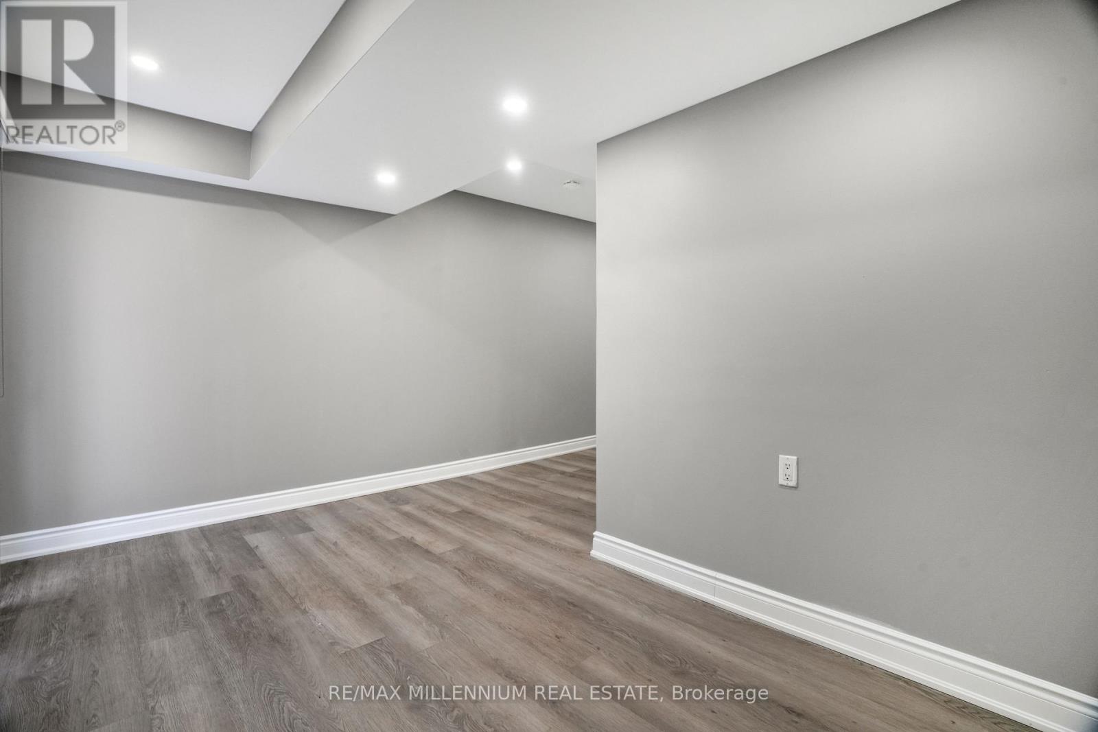 7 Mcmullen Crescent, Brampton, Ontario  L6S 3M2 - Photo 23 - W12839728