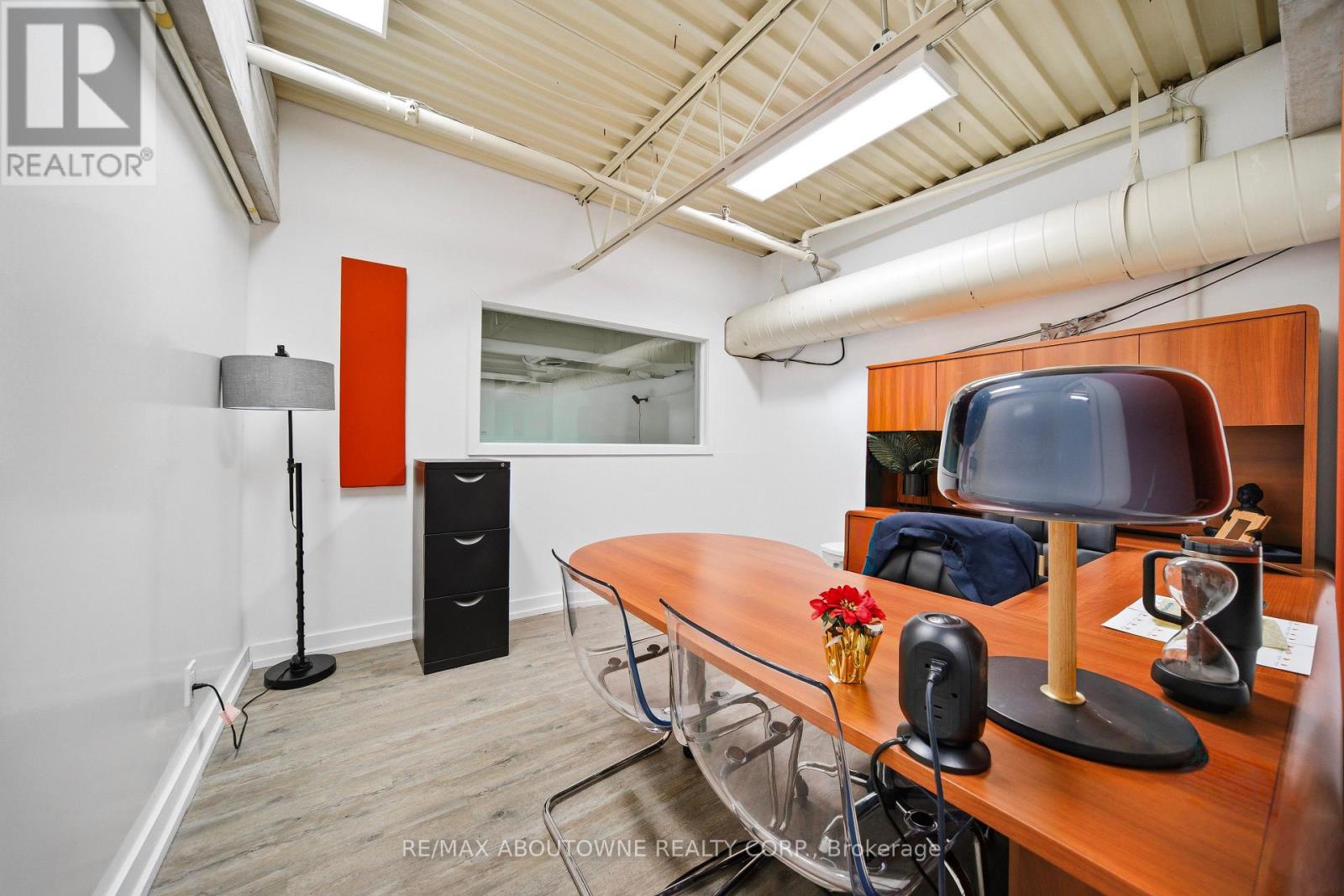 31 - 775 Pacific Road, Oakville, Ontario  L6L 6M4 - Photo 32 - W12839748