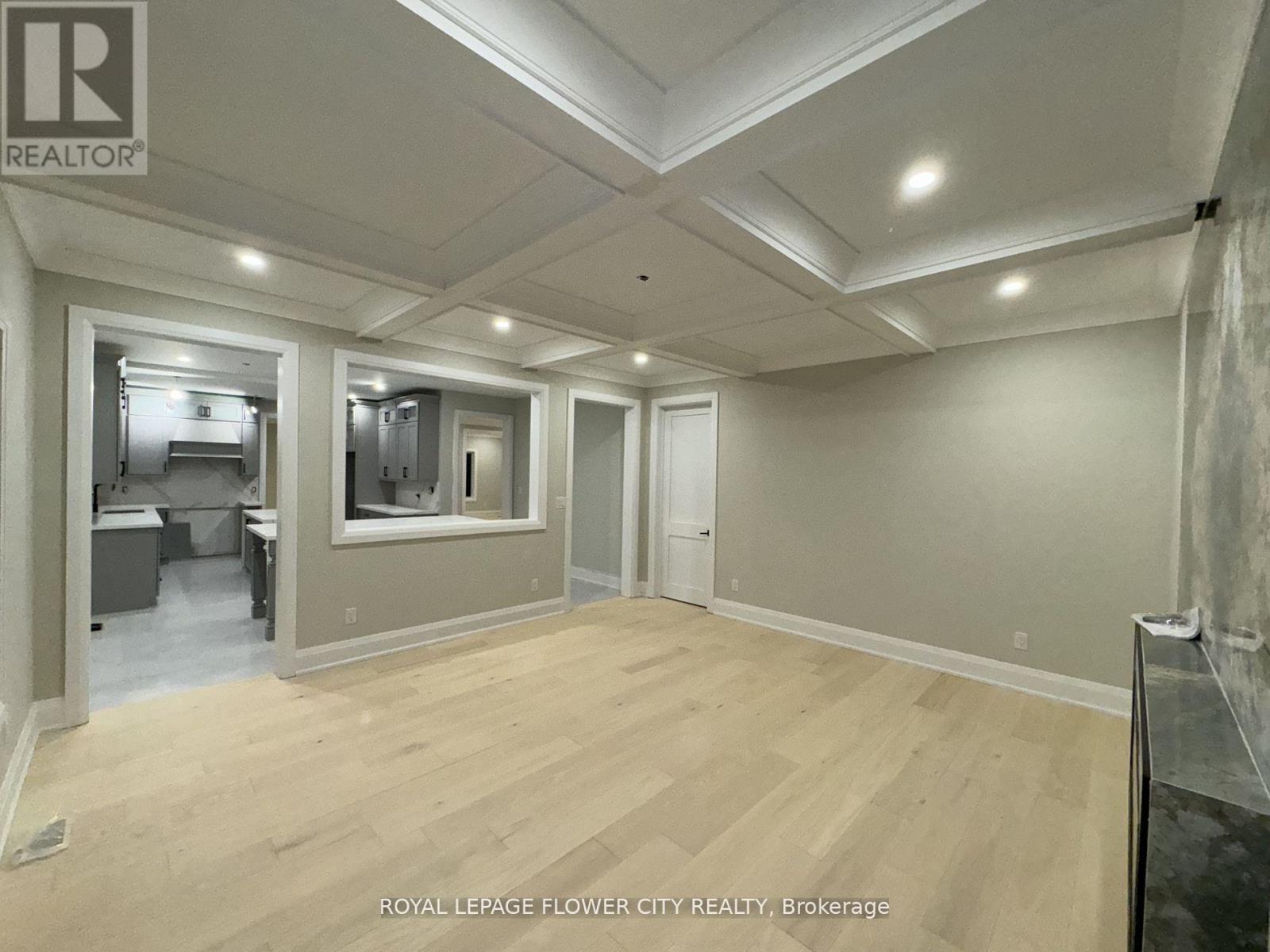 1264 St Marys Avenue, Mississauga, Ontario  L5E 1H7 - Photo 10 - W12839752