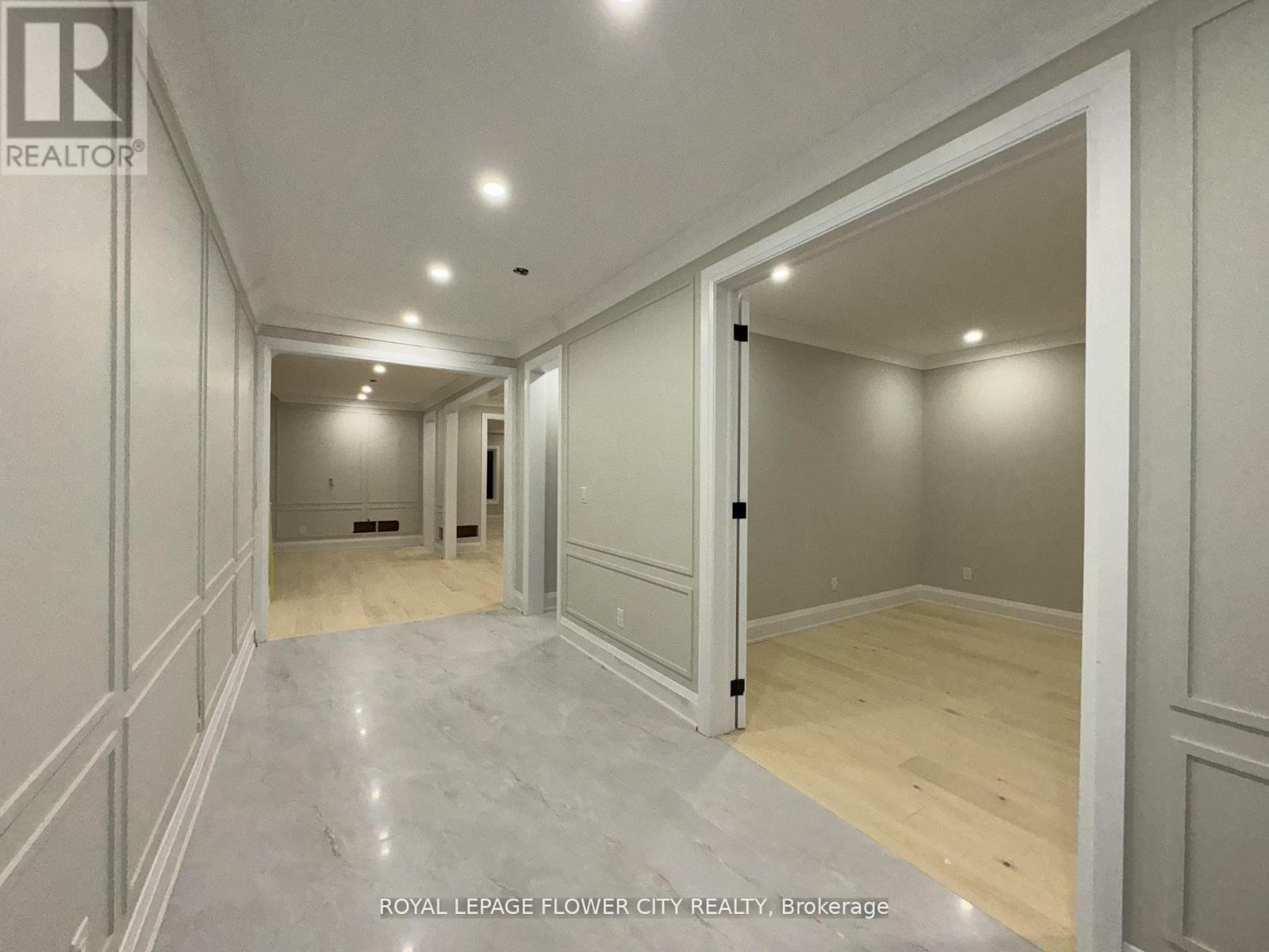 1264 St Marys Avenue, Mississauga, Ontario  L5E 1H7 - Photo 21 - W12839752