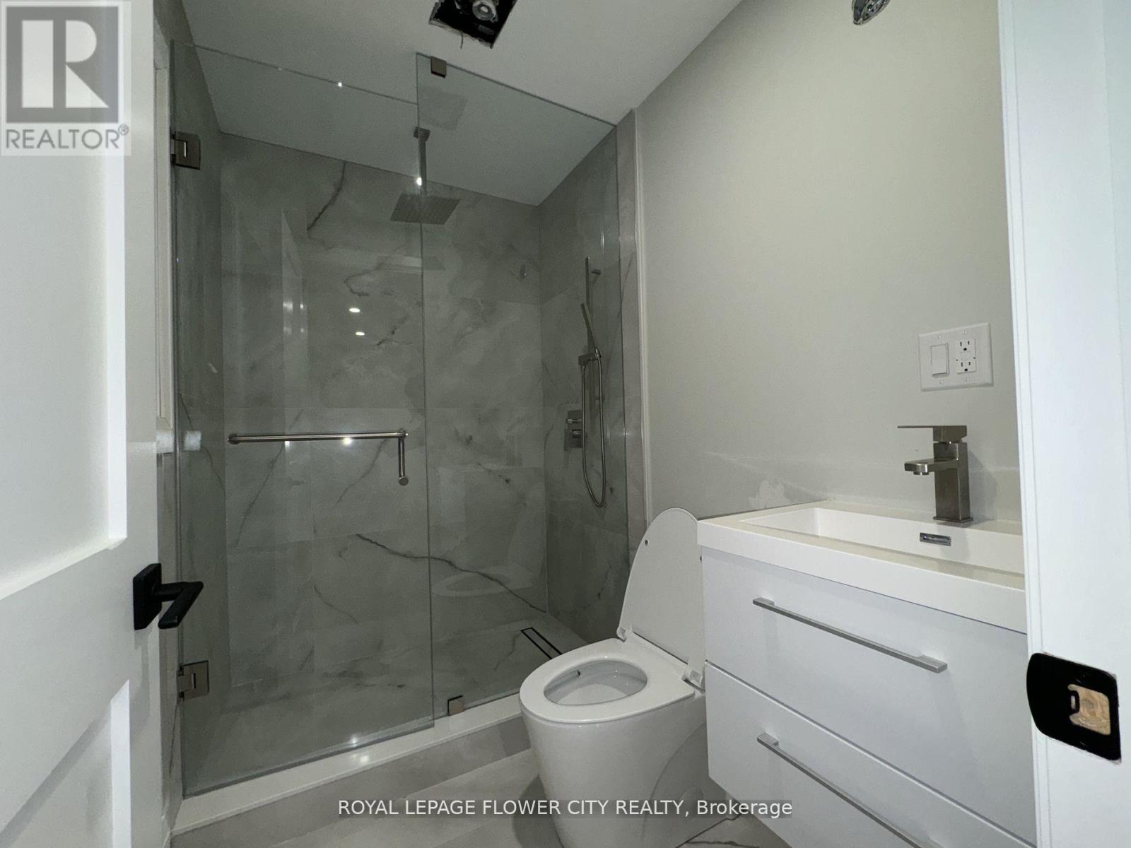 1264 St Marys Avenue, Mississauga, Ontario  L5E 1H7 - Photo 25 - W12839752