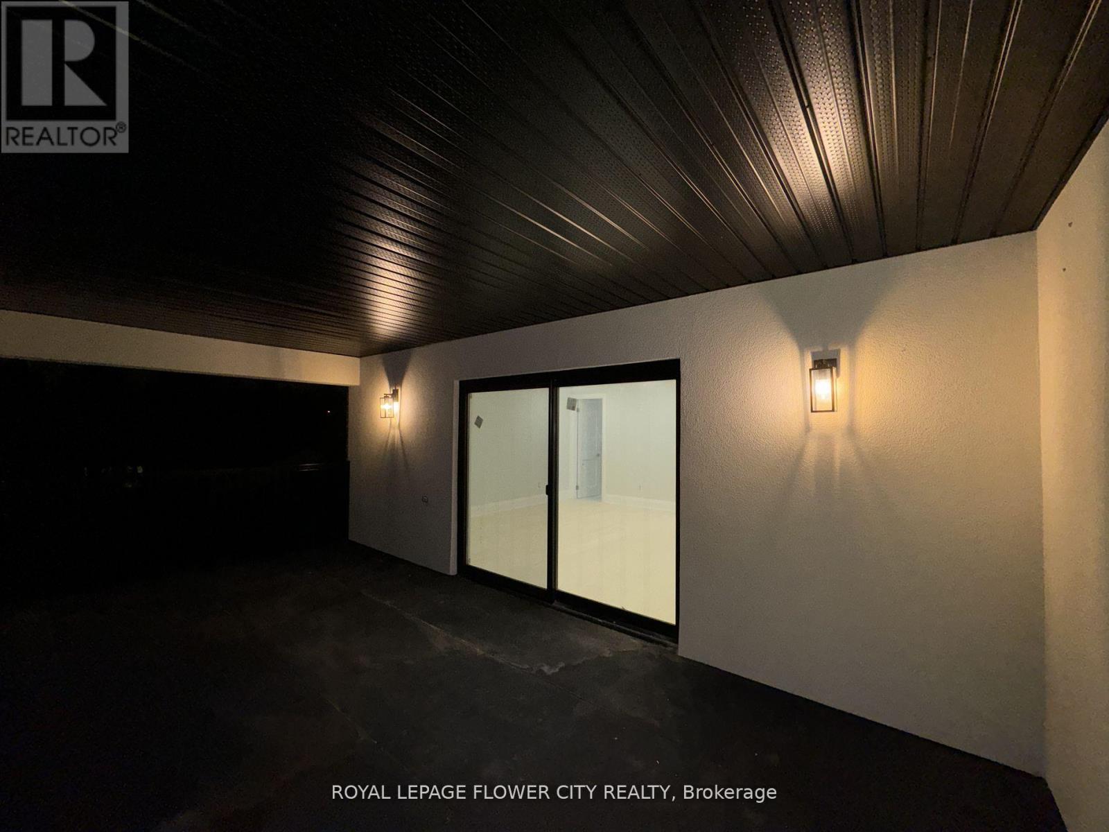 1264 St Marys Avenue, Mississauga, Ontario  L5E 1H7 - Photo 28 - W12839752