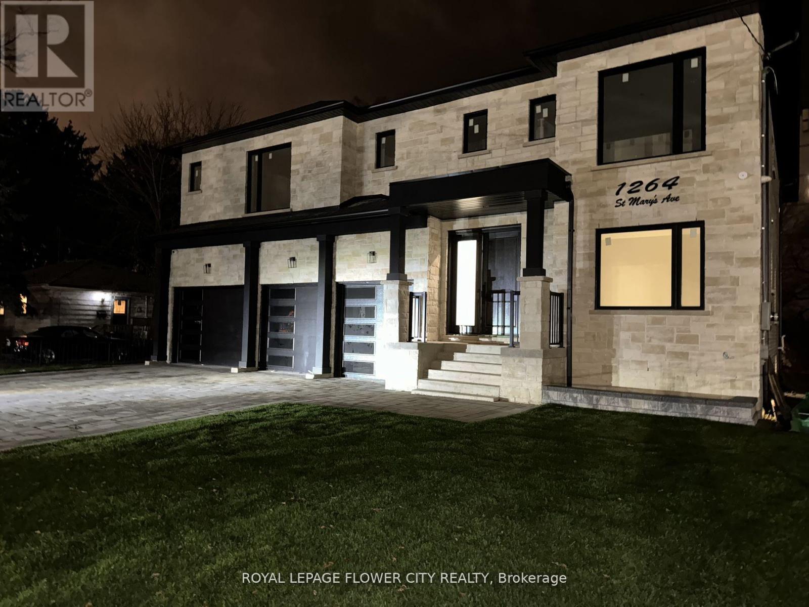 1264 St Marys Avenue, Mississauga, Ontario  L5E 1H7 - Photo 4 - W12839752