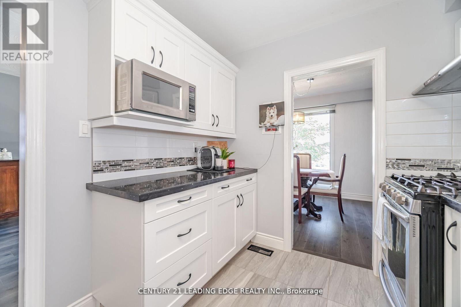 2574 Lundigan Drive, Mississauga, Ontario  L5J 3W1 - Photo 14 - W12839764