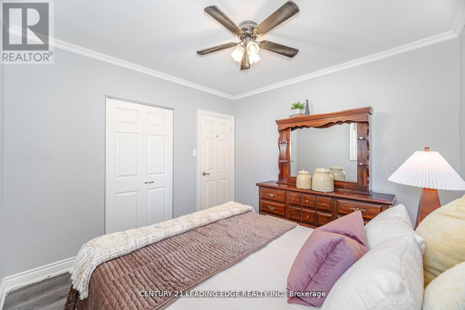 2574 Lundigan Drive, Mississauga, Ontario  L5J 3W1 - Photo 20 - W12839764