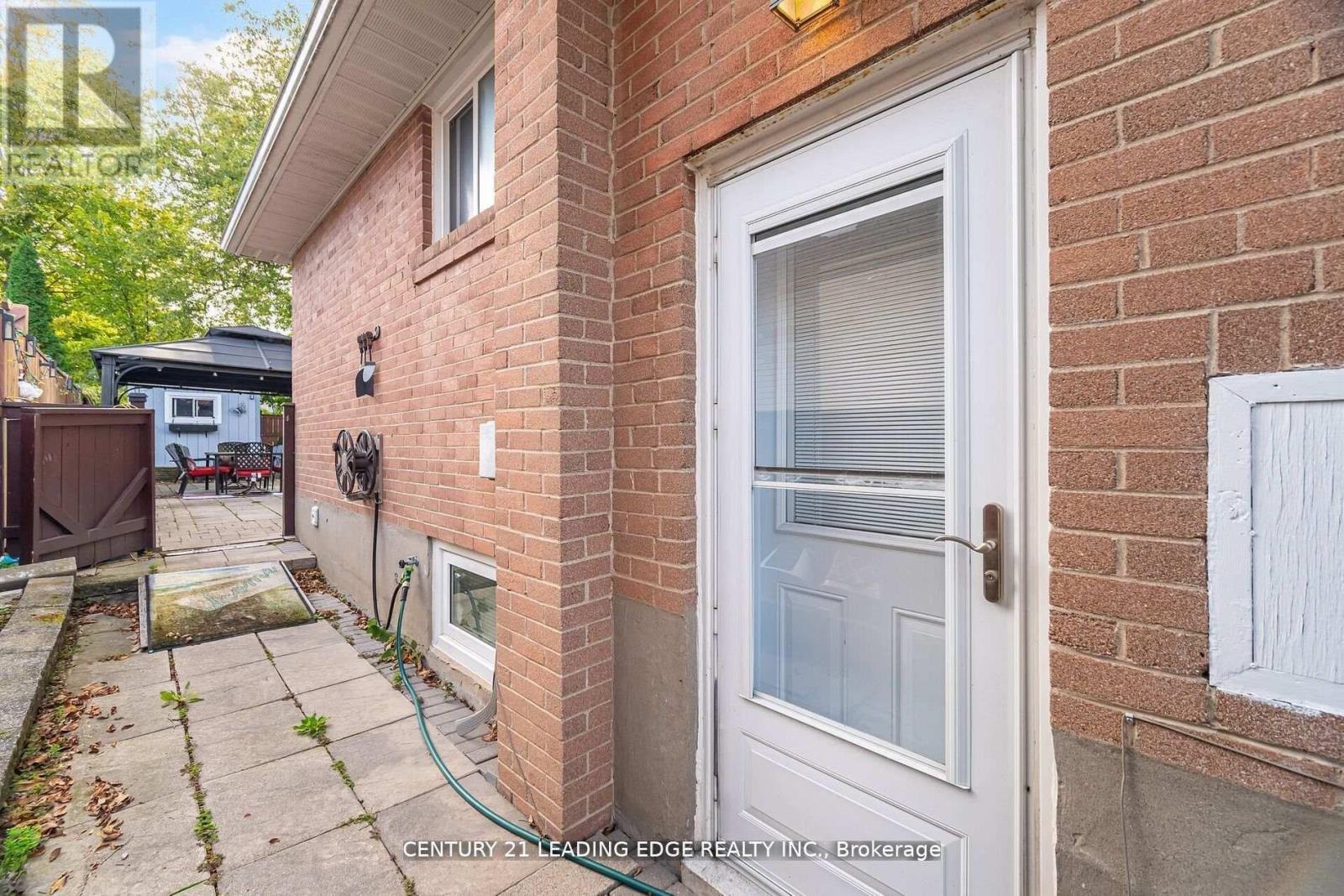 2574 Lundigan Drive, Mississauga, Ontario  L5J 3W1 - Photo 37 - W12839764