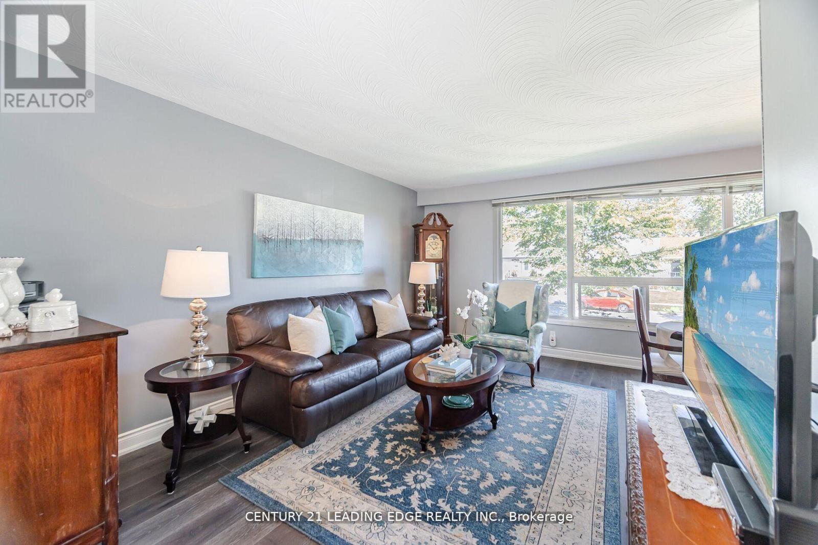 2574 Lundigan Drive, Mississauga, Ontario  L5J 3W1 - Photo 9 - W12839764