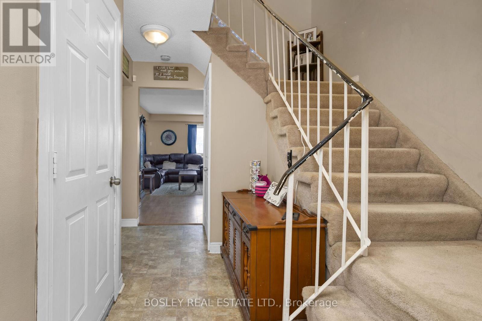 19 - 100 Century Drive, Orangeville, Ontario  L9W 4L3 - Photo 4 - W12839768