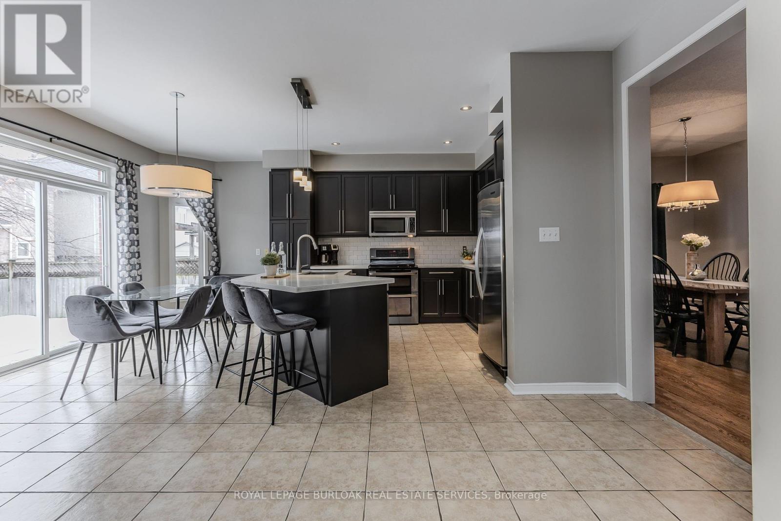 2170 Jardine Crescent, Burlington, Ontario  L7L 7K1 - Photo 12 - W12839818