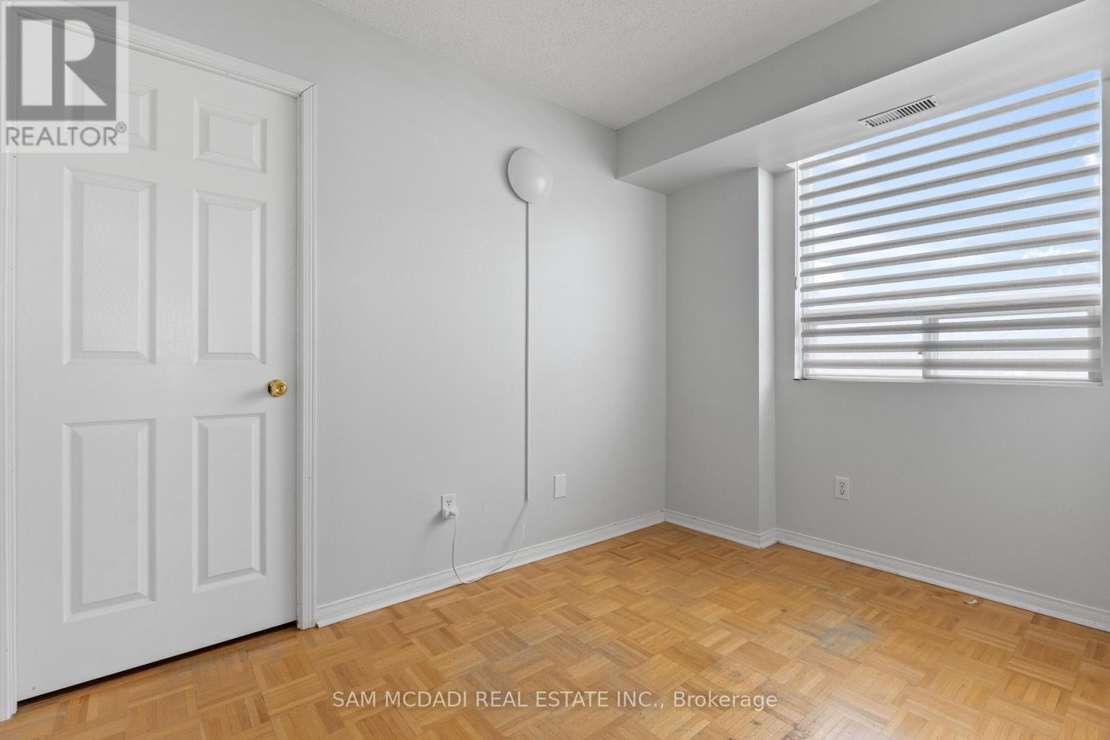 306 - 32 Tannery Street, Mississauga, Ontario  L5M 6T6 - Photo 15 - W12839826